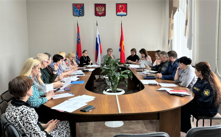 В фокусе внимания - профилактика, летний отдых, диспансеризация детей и подростков. В фокусе внимания - профилактика, летний отдых, диспансеризация детей и подростков.